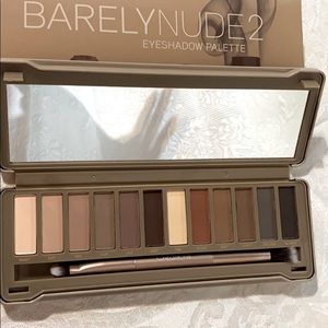 Beauty Creations Barely Nude 2 eye palette